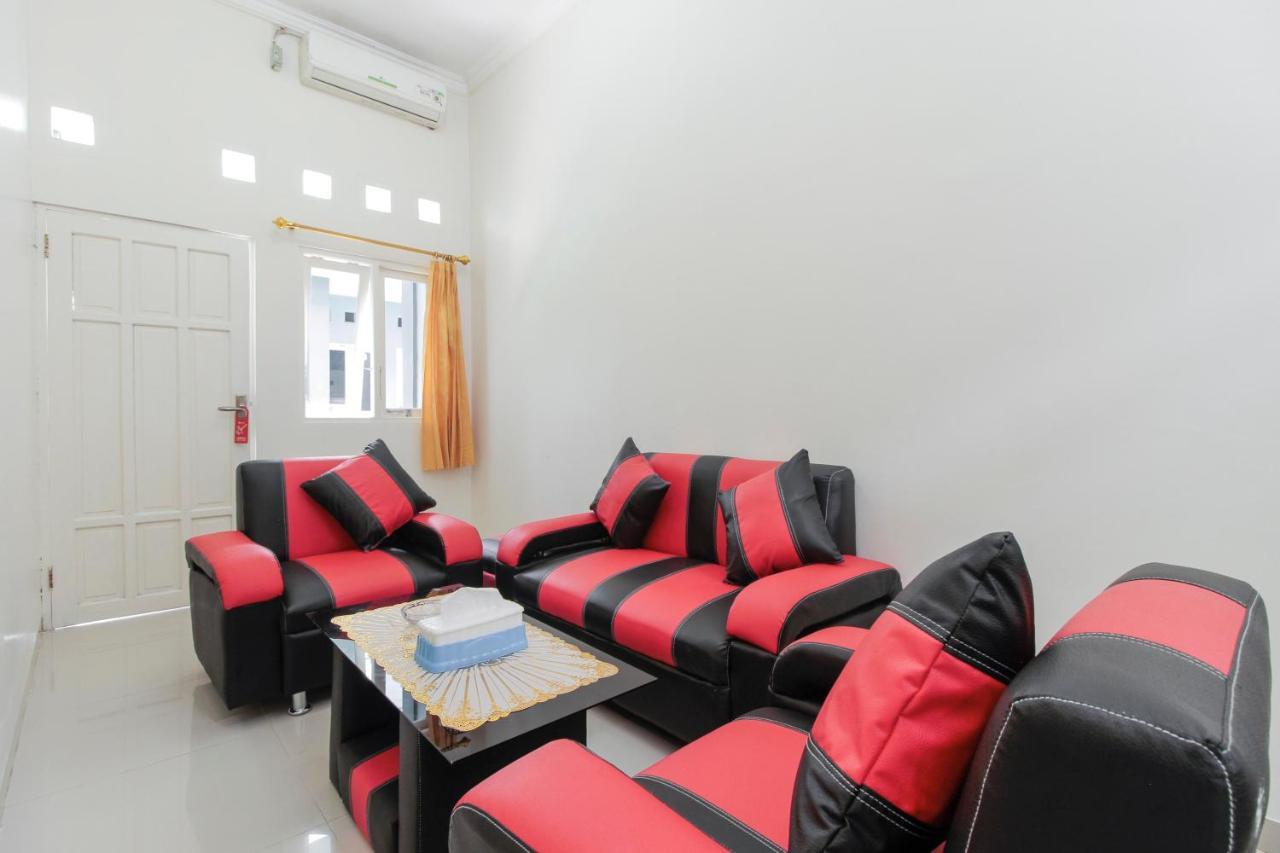 RedDoorz near Universitas Palangkaraya Bagian luar foto