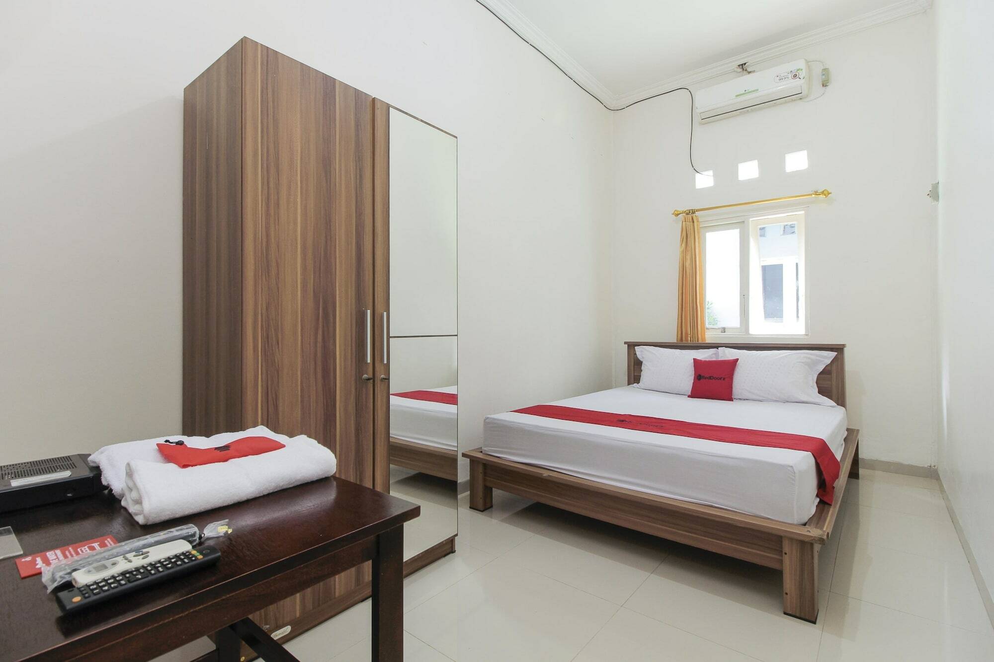 RedDoorz near Universitas Palangkaraya Bagian luar foto